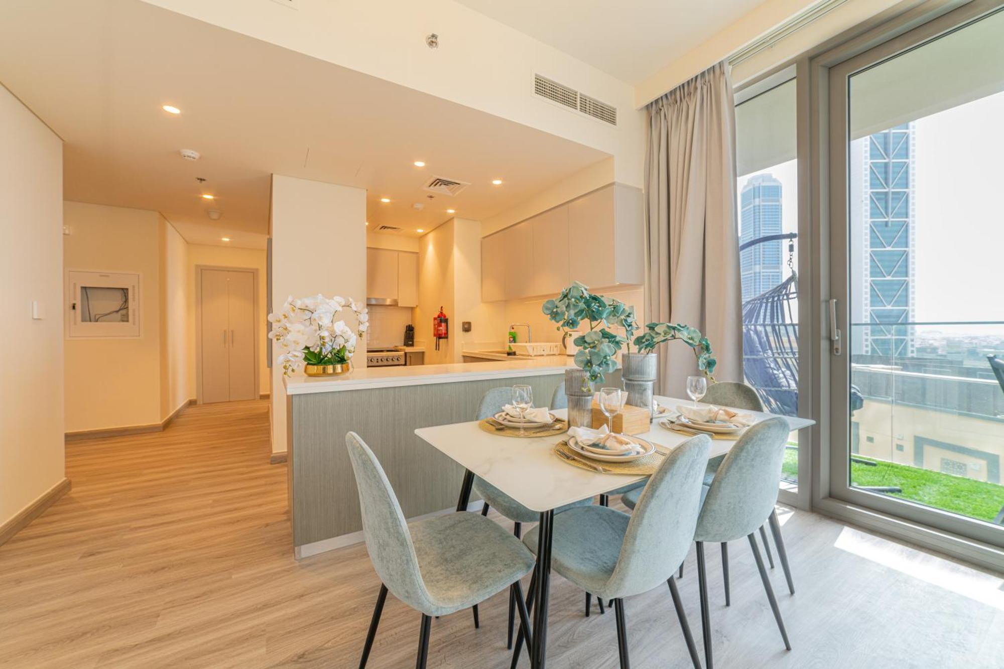 First Class 2Br With Full Dubai Boulevard View Exterior photo